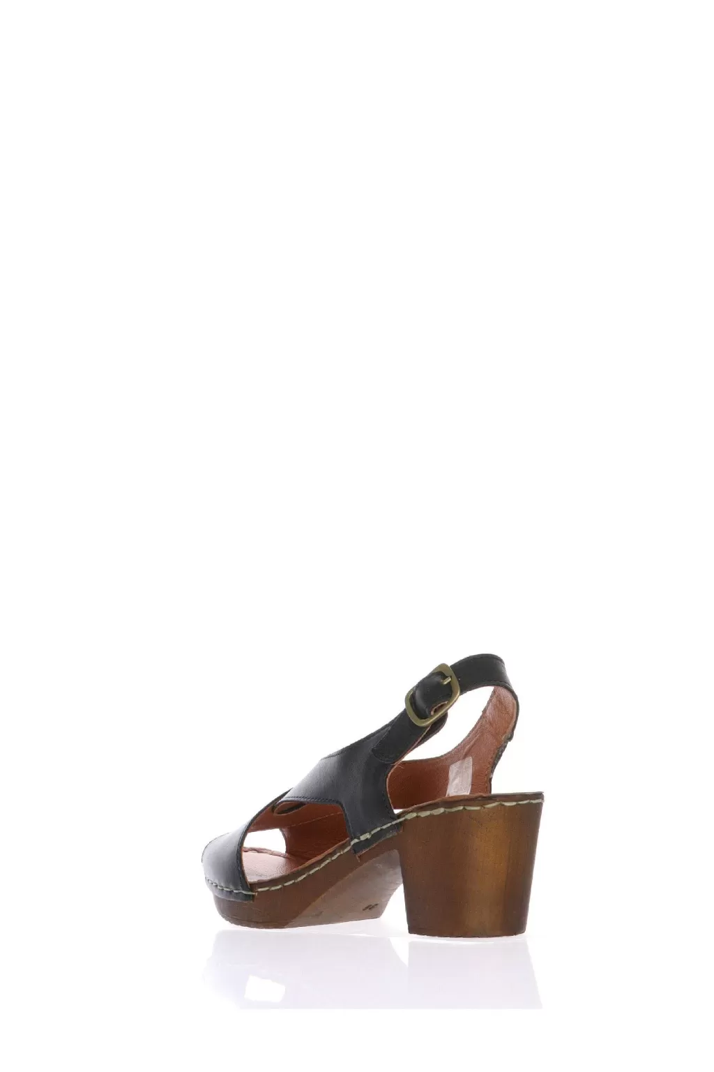 Shop Sandalo Con Incrocio Sul Dorso Effetto Zoccolo Cinzia Soft Donna Sandali E Sabot
