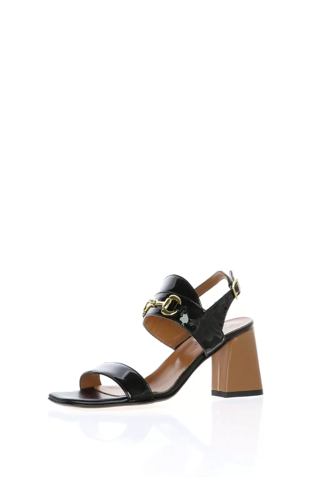 Discount Sandalo Due Fasce Nero O Bianco Con Accessorio Catena Cinzia Soft Donna Sandali E Sabot